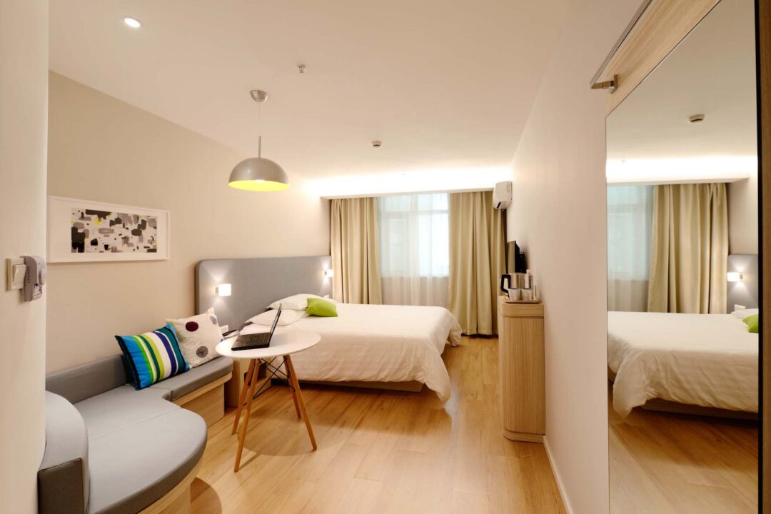 Un dormitorio inspirado en un hotel